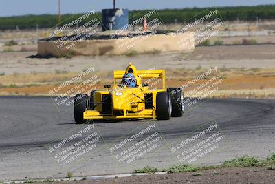 media/Jun-04-2022-CalClub SCCA (Sat) [[1984f7cb40]]/Group 3/Qualifying (Sweeper)/